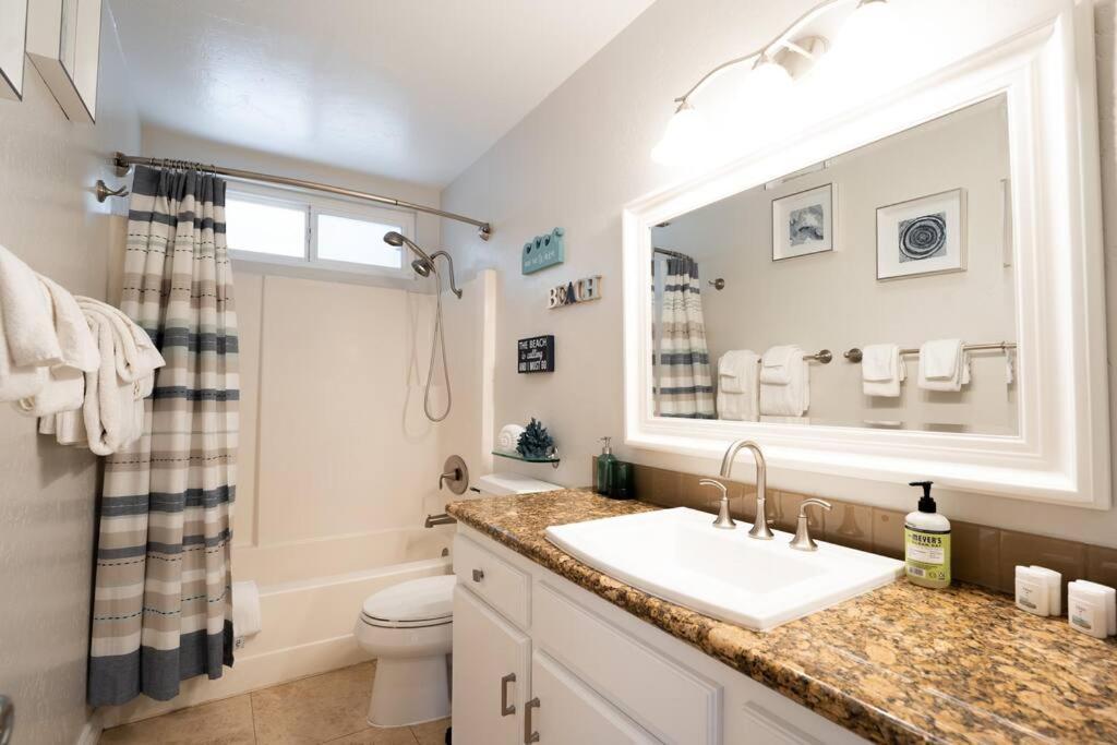 Carlsbad Tranquil Tier Garden Beach Home With Game Room Luaran gambar